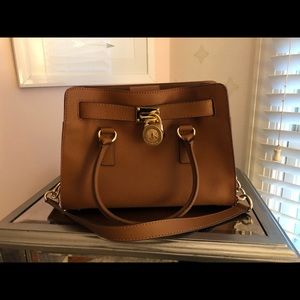 MICHEAL KORS HAMILTON HANDBAG